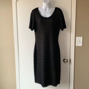ST. JOHN black over tan knit lace size 10 dress